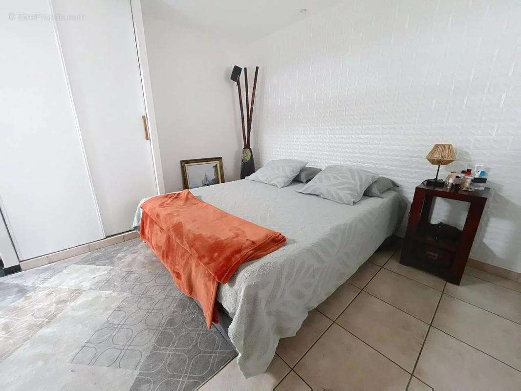 Maison à LES AVIRONS