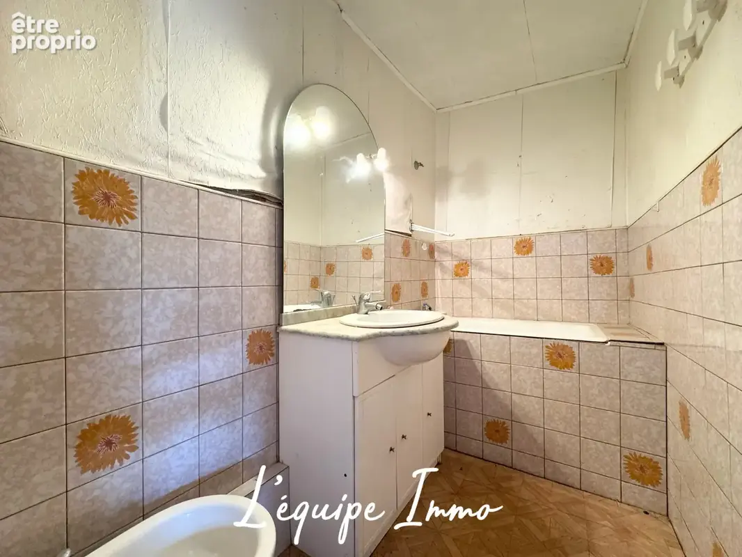 Maison de village à fort potentiel avec dépendances et jardin, proche de Cadours - photo 6
