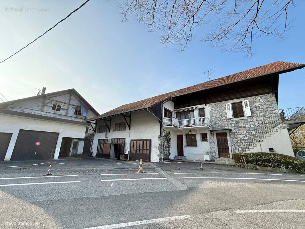 Maison à BONNEVILLE