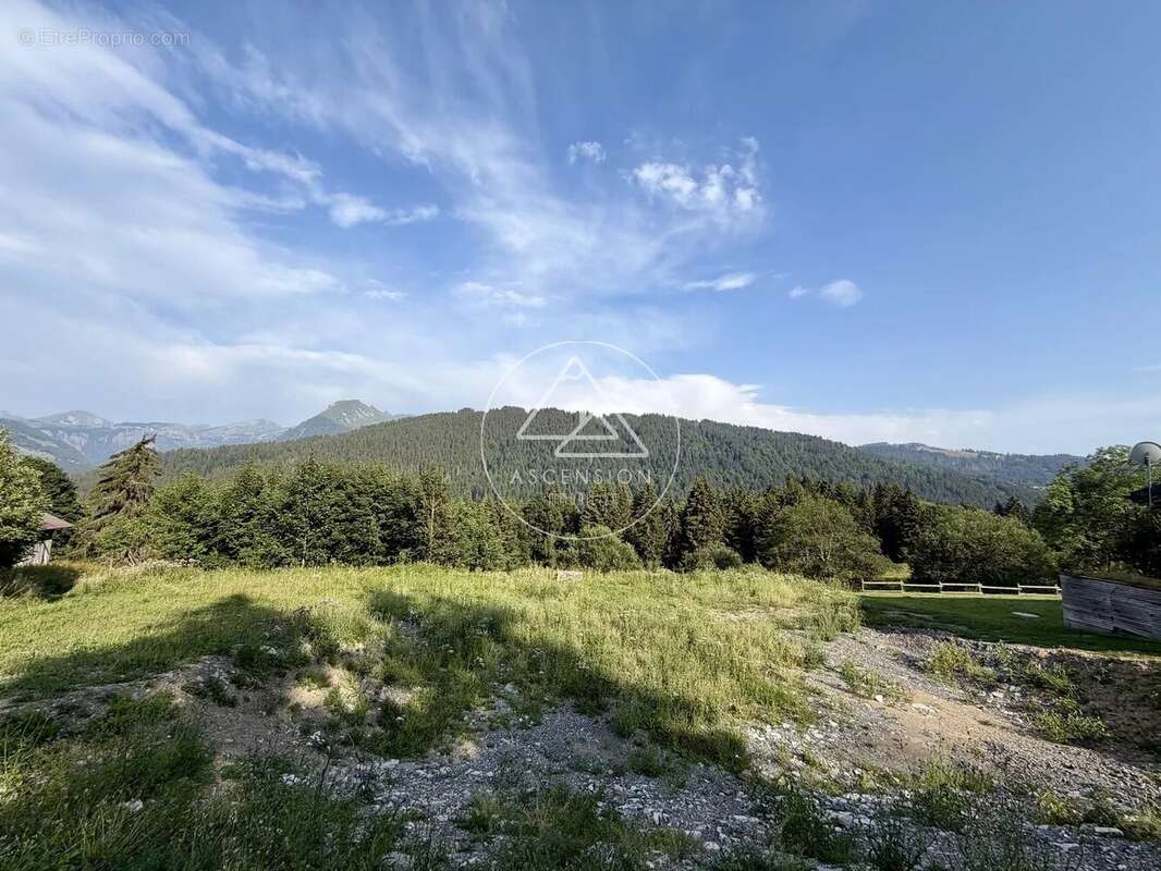 Rare terrain constructible avec vue panoramique aux Gets – Secteur des Ramus - photo 2