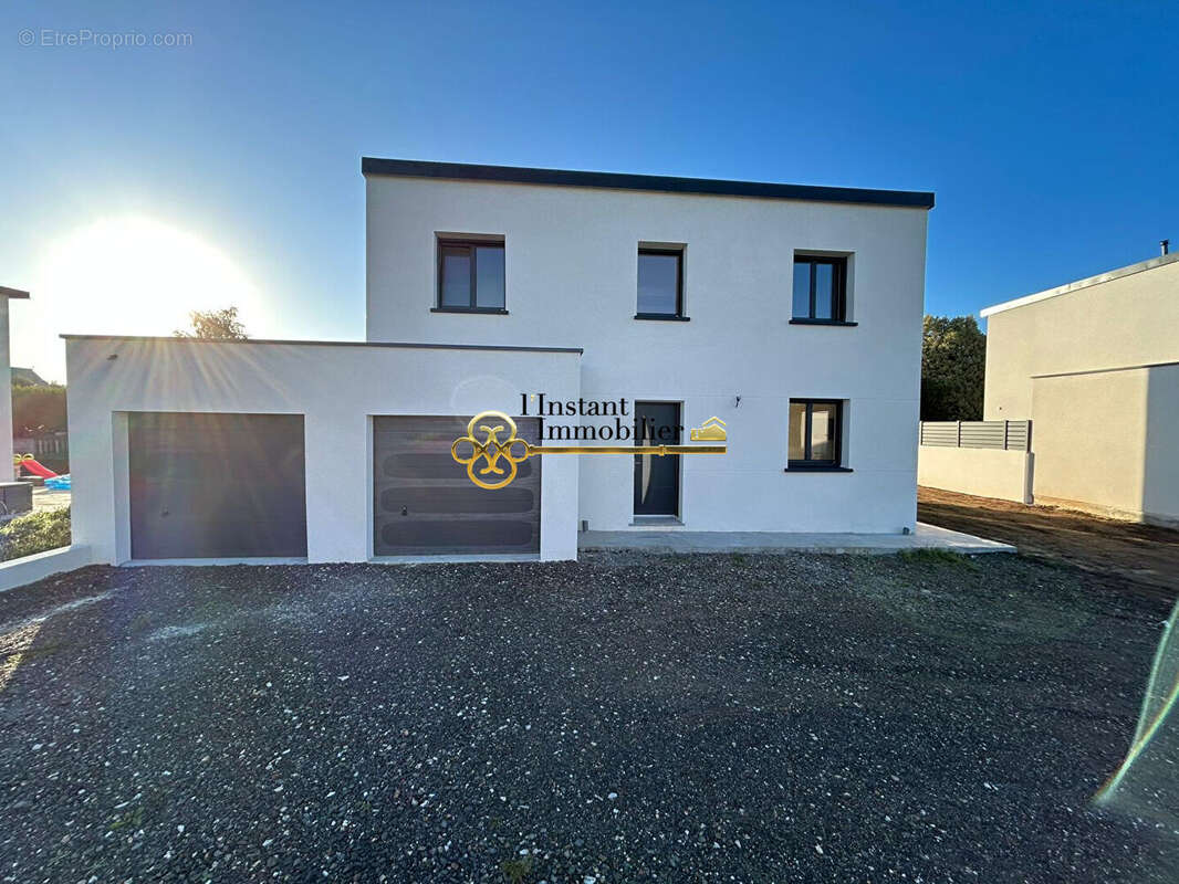 Maison à KERSAINT-PLABENNEC