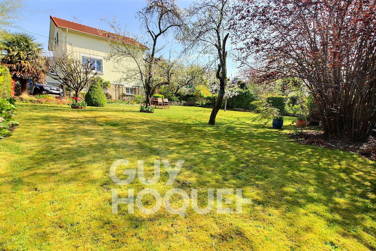 Maison à RUEIL-MALMAISON