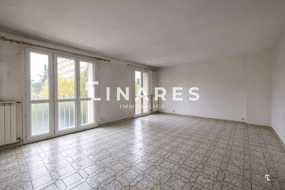 Appartement à MARSEILLE-10E