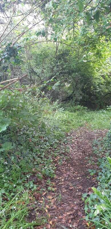 Terrain à PLOUGONVELIN