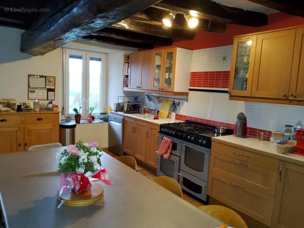 Maison 145 m² à Venteuil  - photo 2