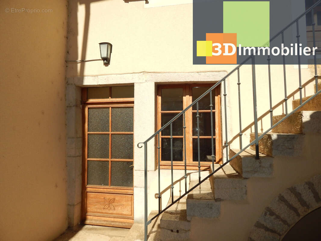 MAISON À VENDRE 131 M² - Maison à LONS-LE-SAUNIER