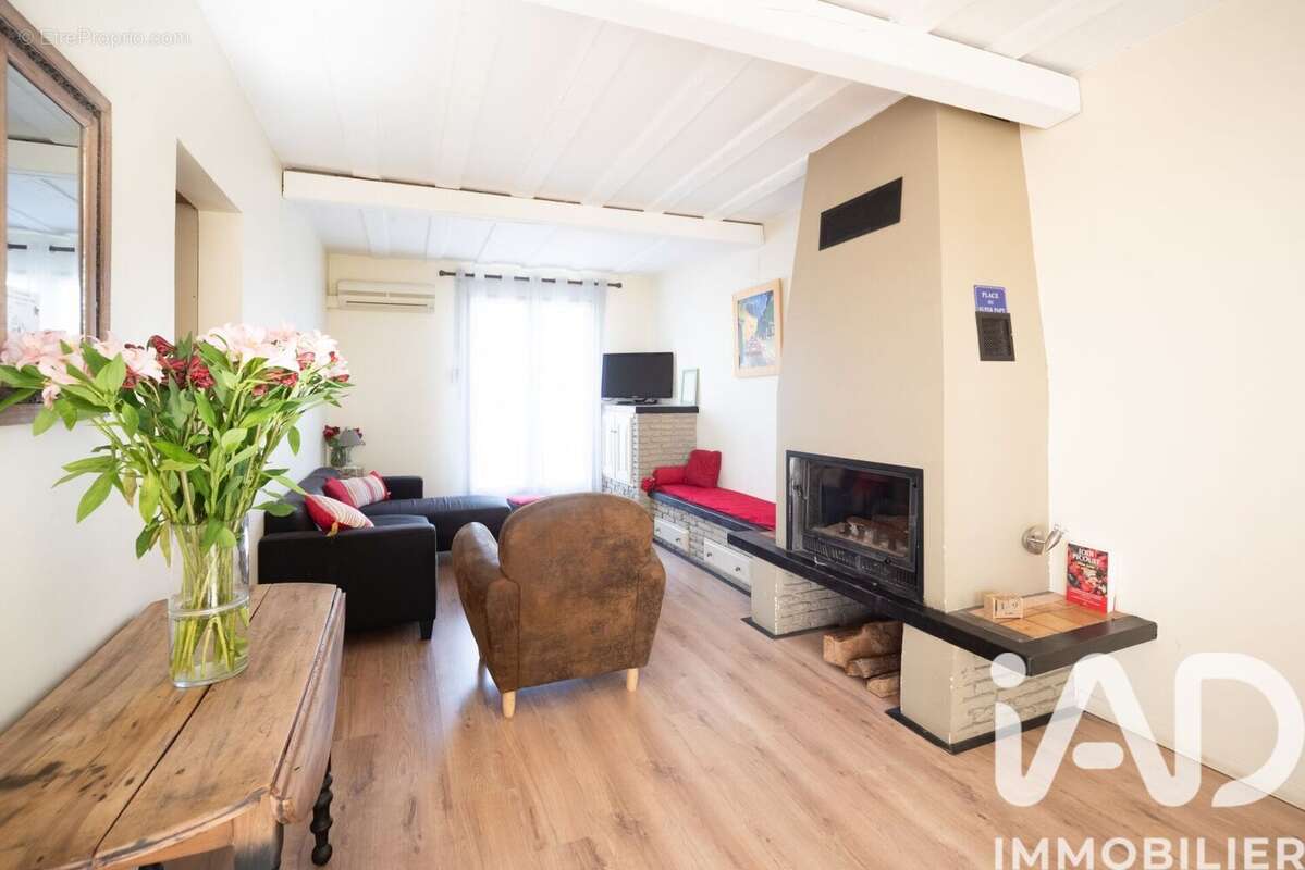 Photo 3 - Maison à PUGET-SUR-ARGENS