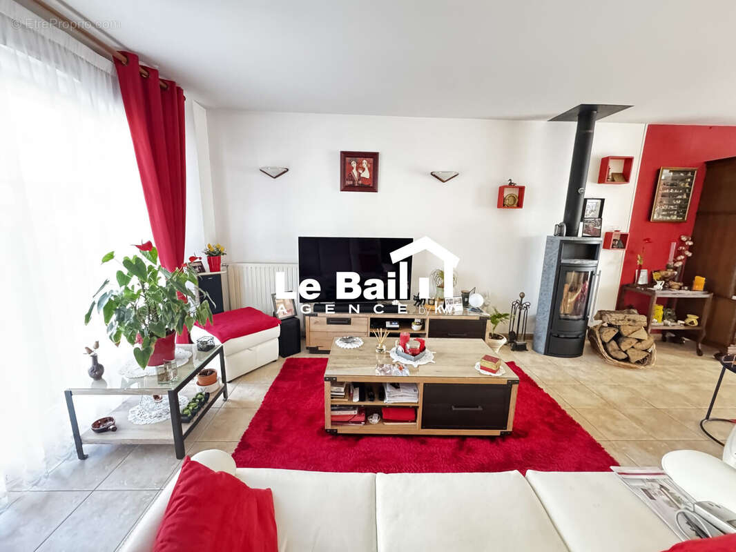 Maison 153 m² à Osny  - photo 5