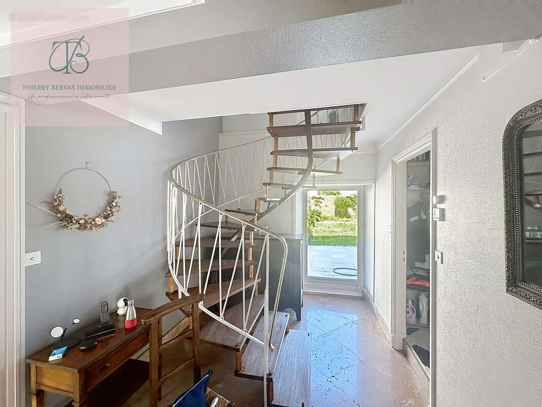 Maison à LANNILIS