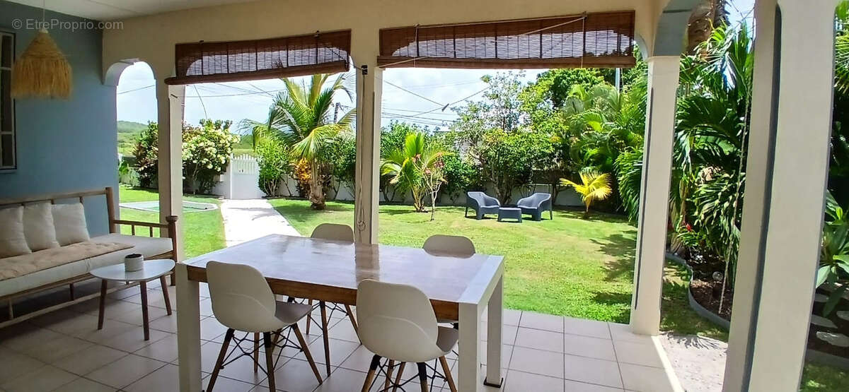 Maison à PORT-LOUIS