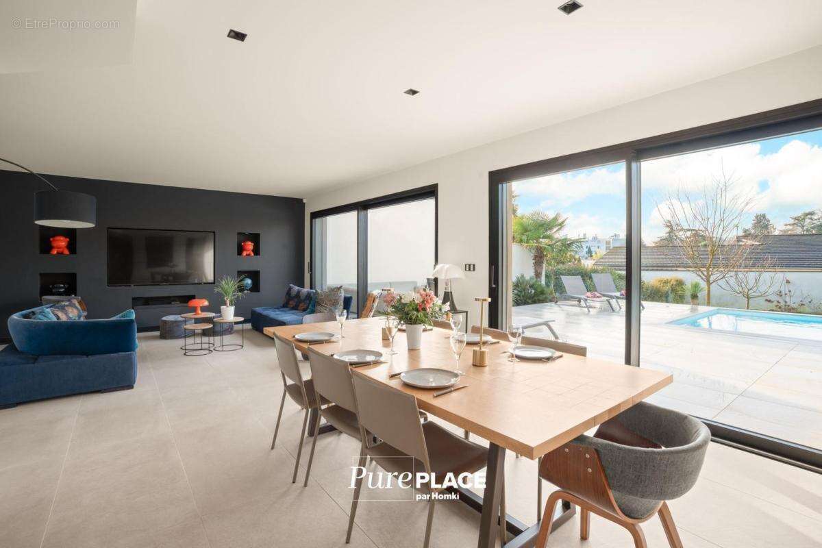 Maison à SAINT-CYR-AU-MONT-D'OR