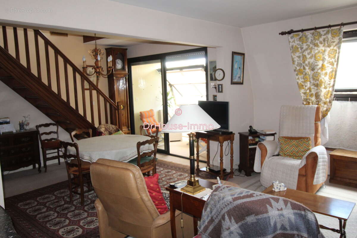 Appartement à PITHIVIERS