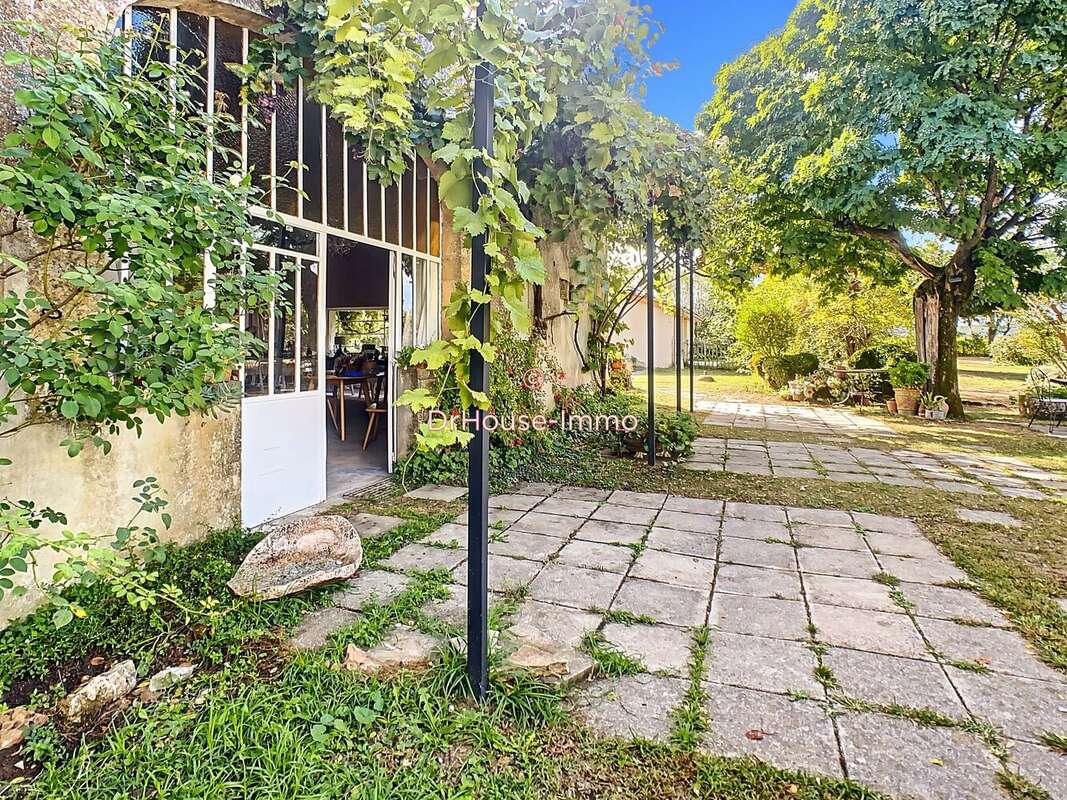 Maison à SAINT-EMILION