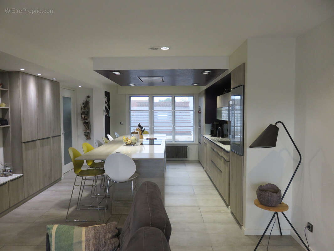 Maison avec beau volume de 142.02 m2 et studio - photo 4