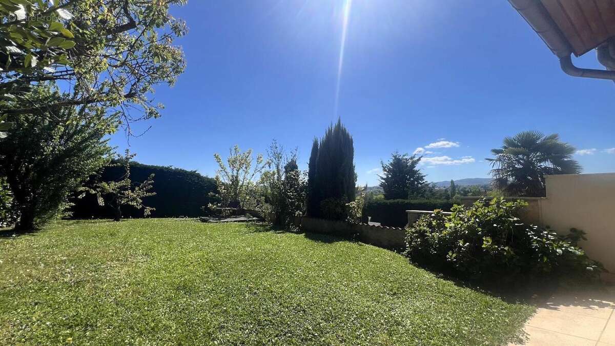 Photo 5 - Maison à LA TOUR-DE-SALVAGNY