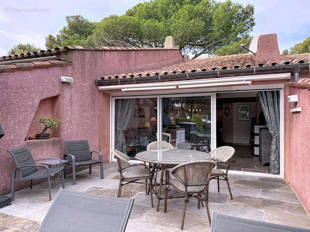 Maison à SAINT-RAPHAEL