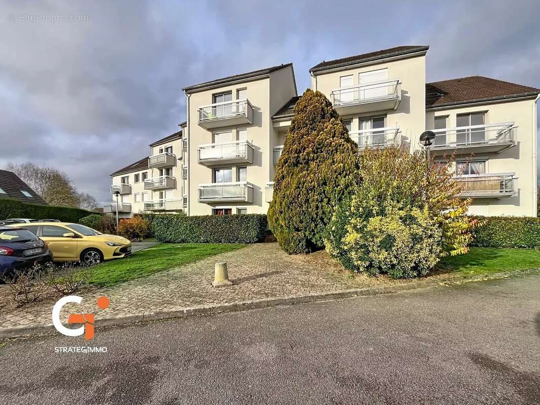 Appartement à LE MESNIL-ESNARD