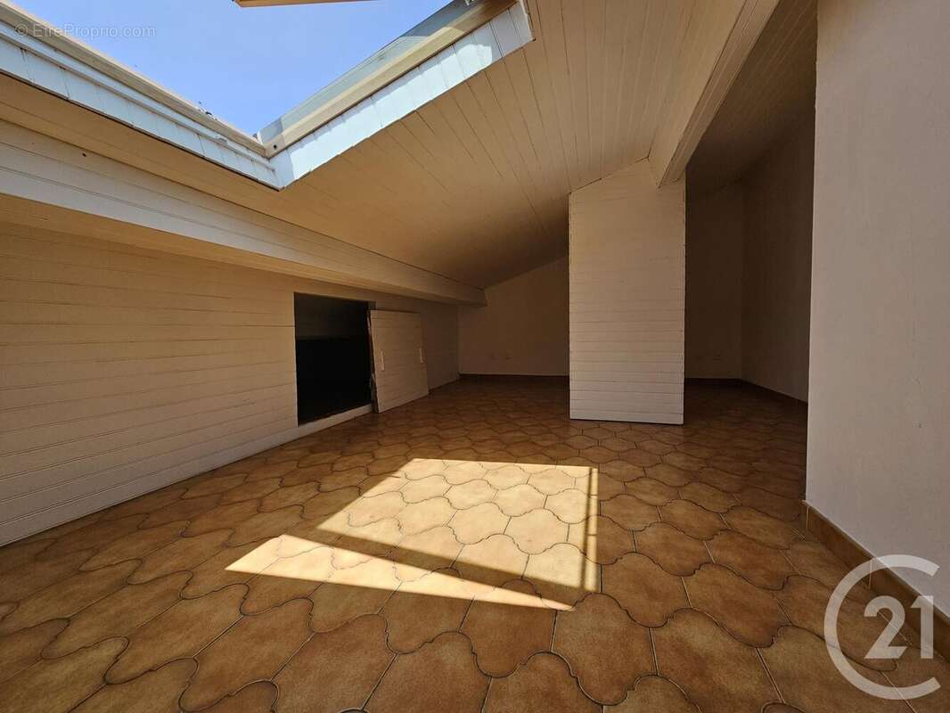 Appartement à SAINT-MANDRIER-SUR-MER