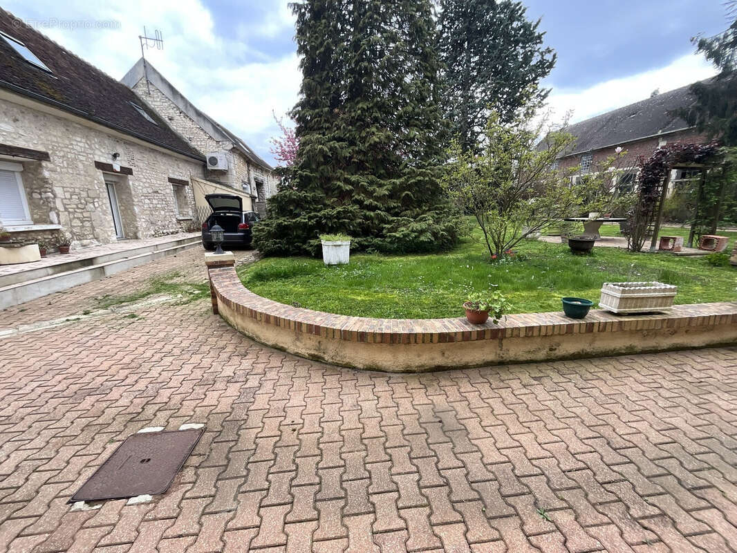 Ensemble de 9 lots sur un terrain de 2 709 m² 7 - Appartement à EPINEUSE