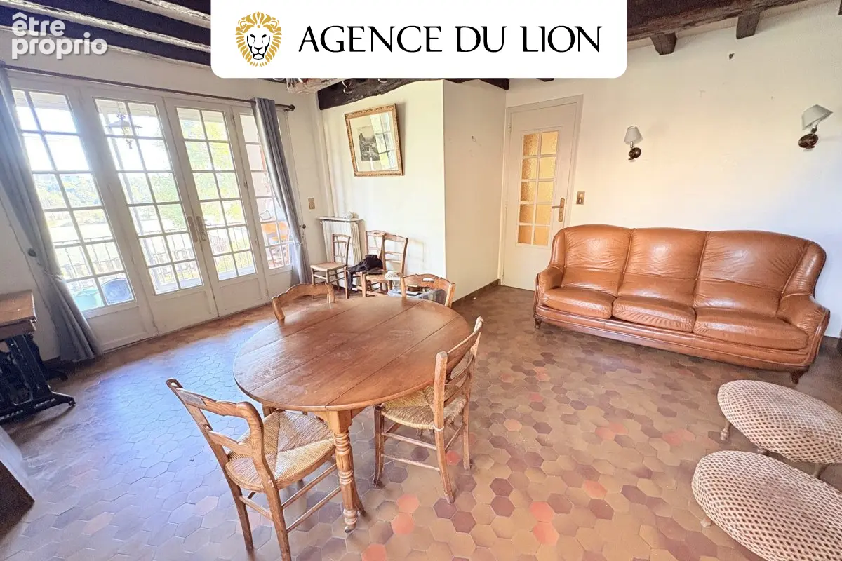 Maison 3 pièces 2 chambres, Garage double et dépendances - photo 2