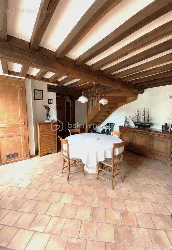 Longère de caractère – 160 m² – DPE D – À 15 min de Houdan - photo 7