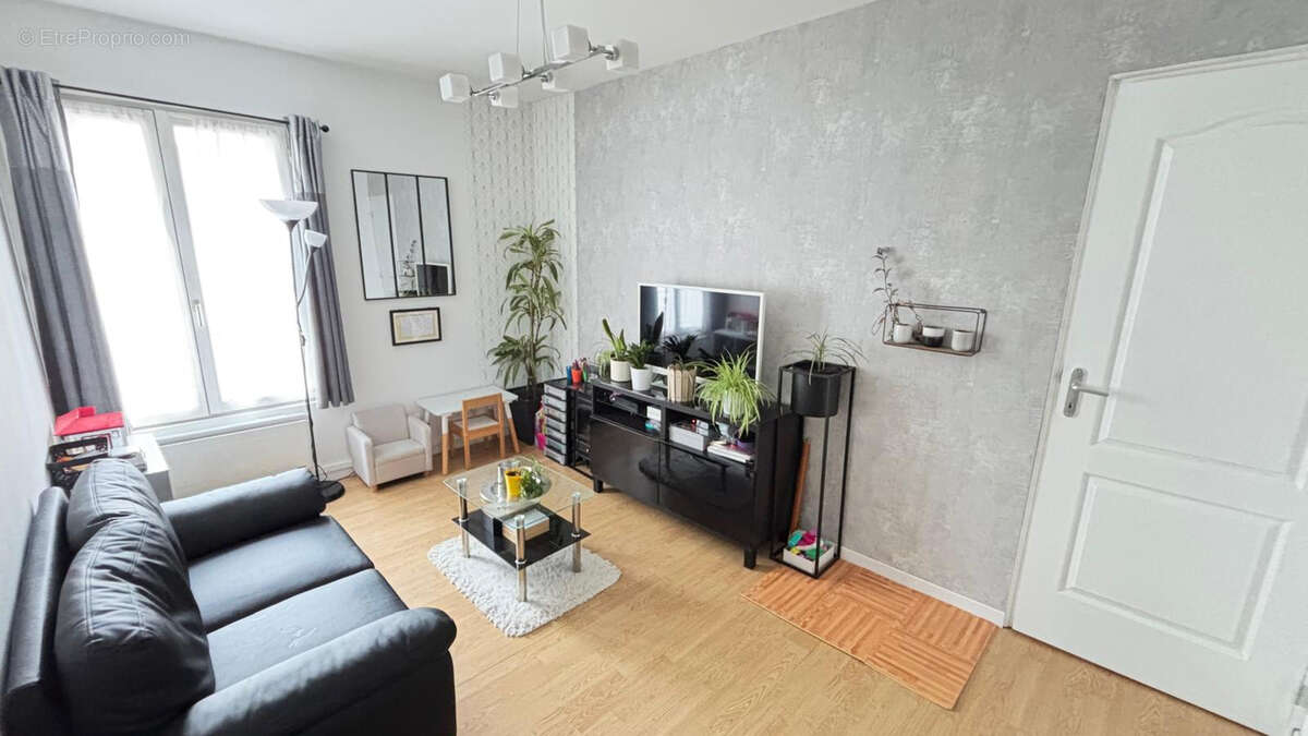 Appartement à VIARMES