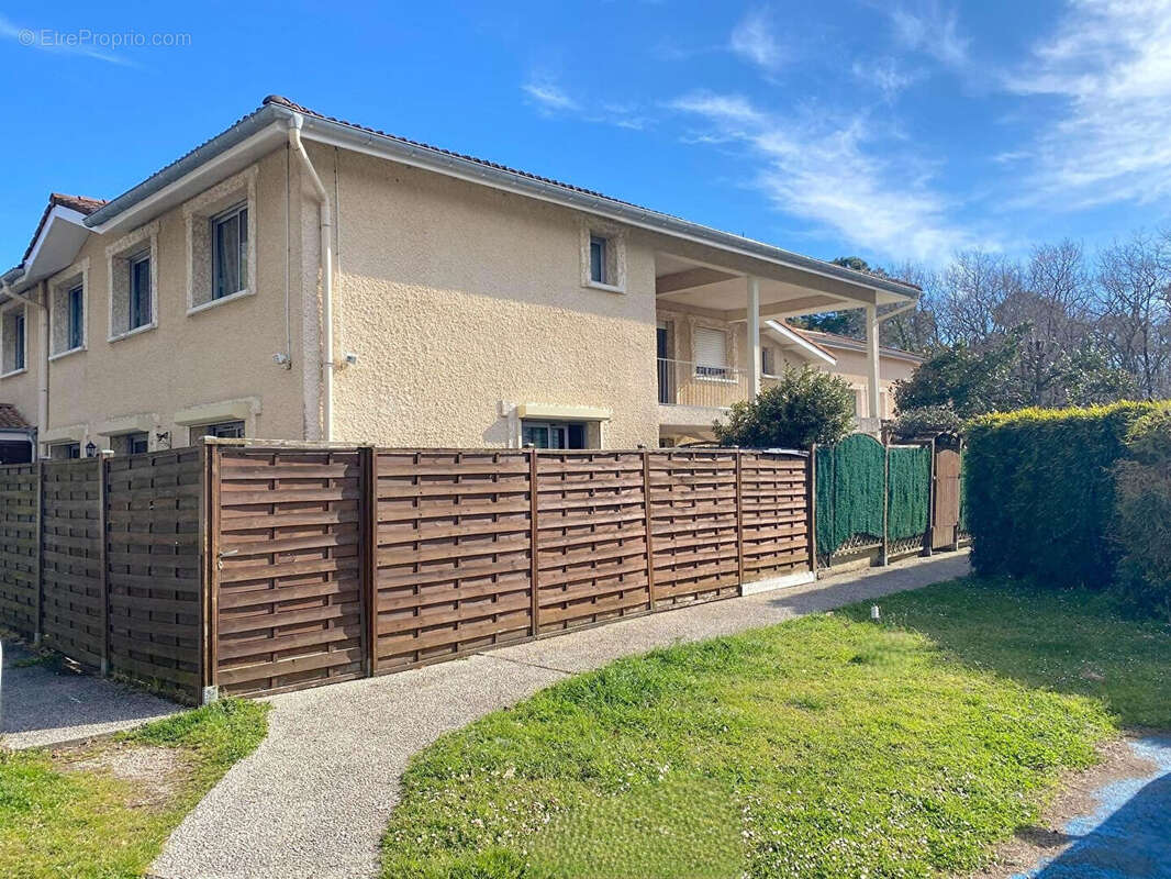 Appartement à GUJAN-MESTRAS