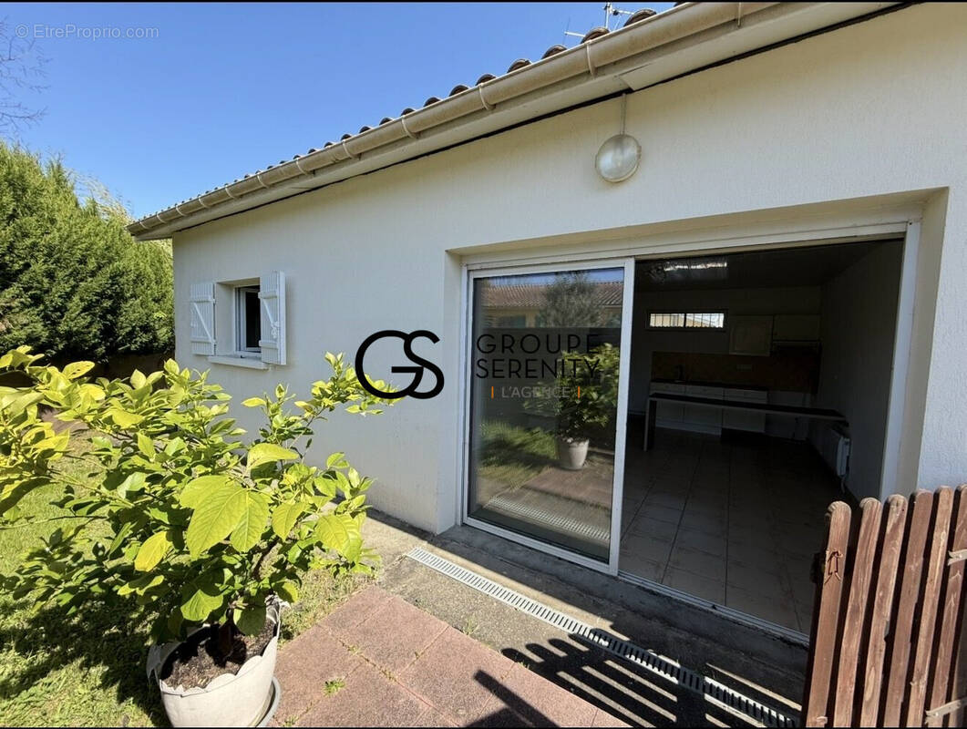 Maison à BLANQUEFORT