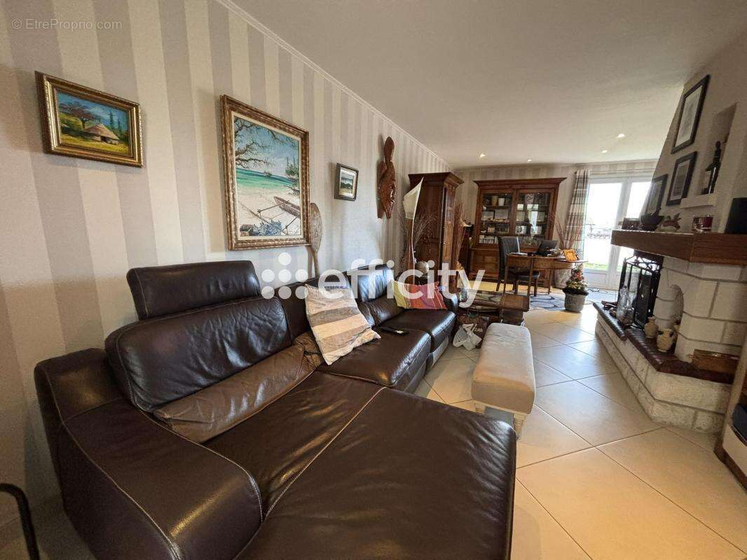 Maison à NIEUL-SUR-MER