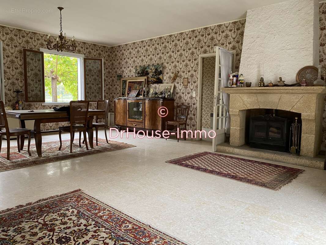 Maison à LES ISSARDS