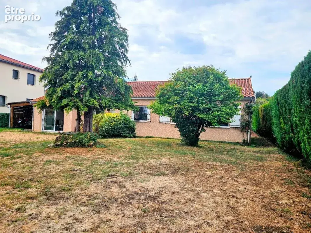 Maison de plain-pied T5 128m² à Vertaizon - photo 2