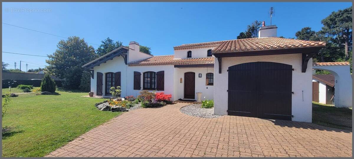 Photo 1 - Maison à CHALLANS