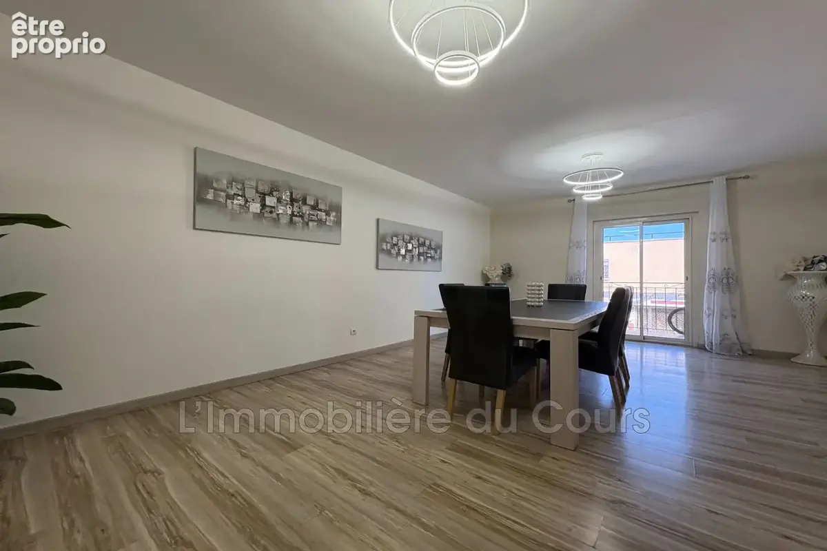 Maison 5 pièces 197 m² à vendre à Port-De-Bouc (13110) - photo 1