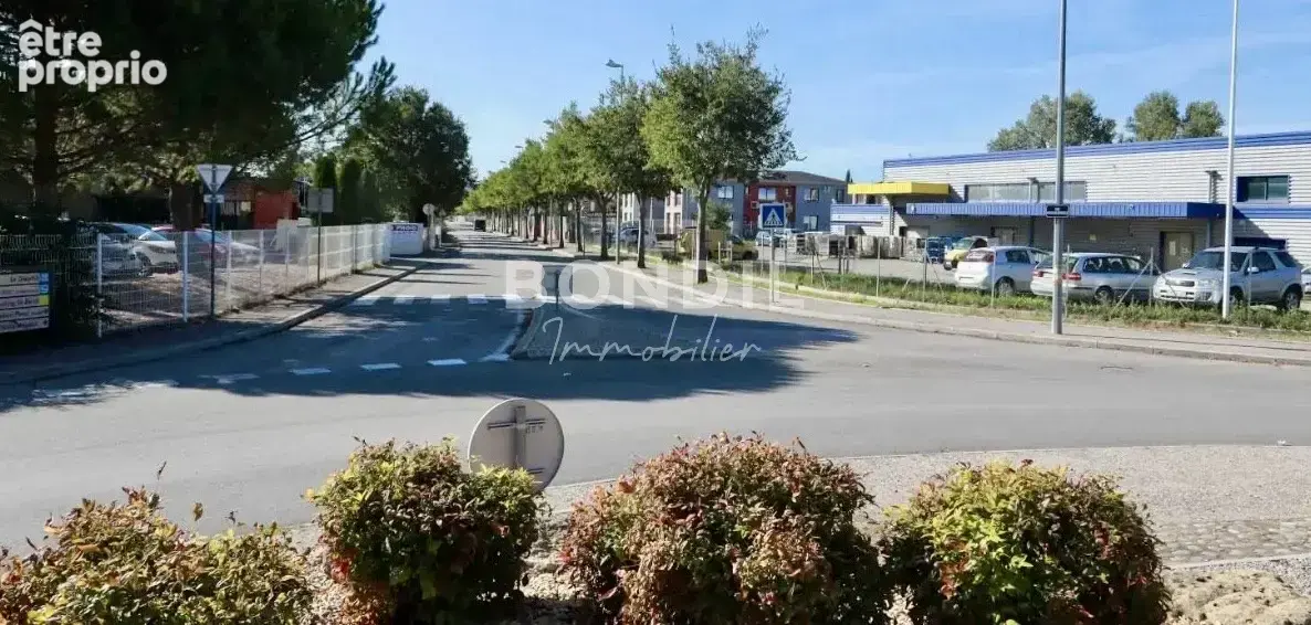 Photo Autres à Pertuis au prix de 925 000€