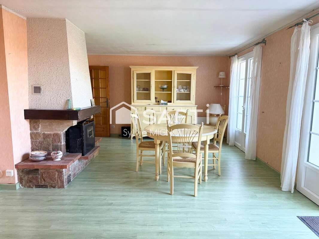 Photo 3 - Maison à SURGERES