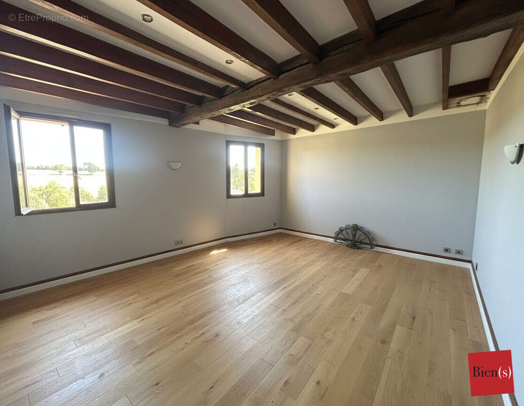 Maison 120 m² à Parne-Sur-Roc  - photo 4