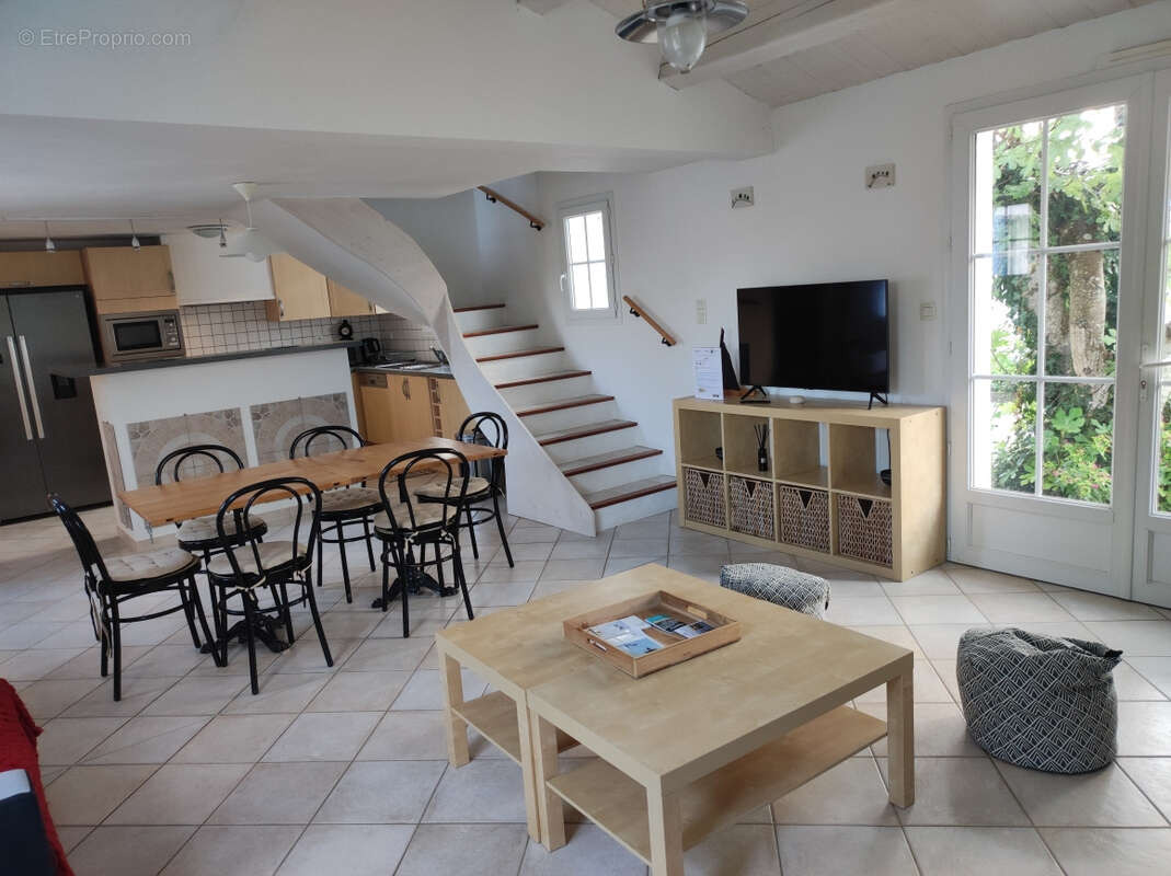 Maison à L&#039;EPINE