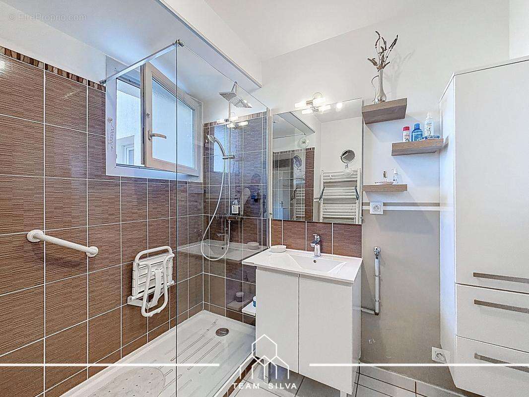 Appartement à FEYZIN