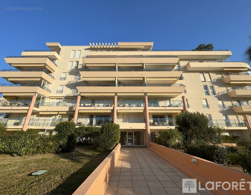 Appartement à FREJUS