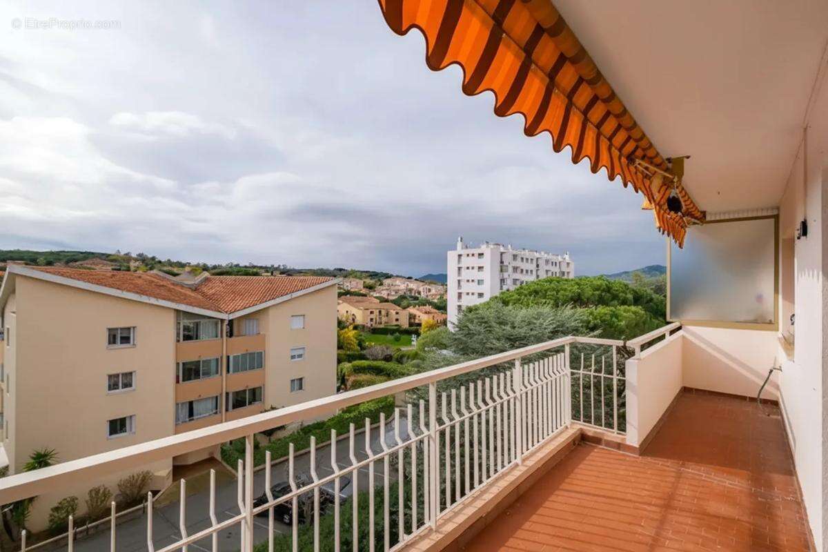 Appartement à LE CANNET