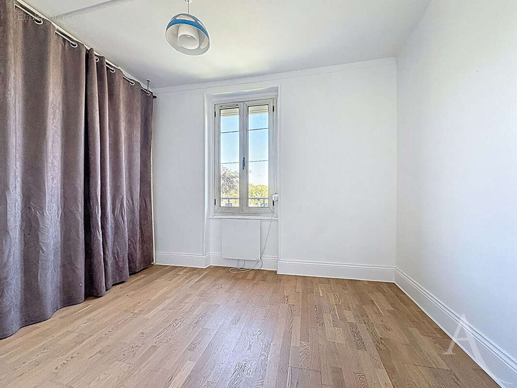 Maison à MANTES-LA-VILLE