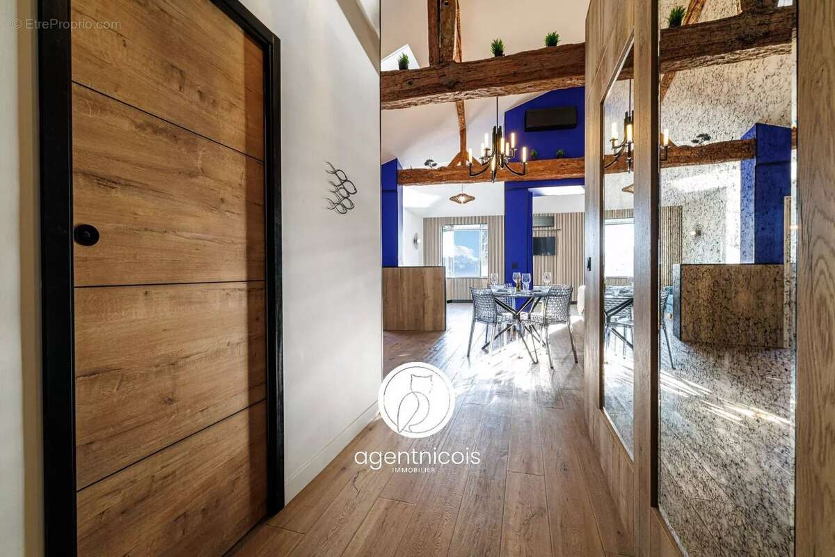 Appartement à VILLEFRANCHE-SUR-MER