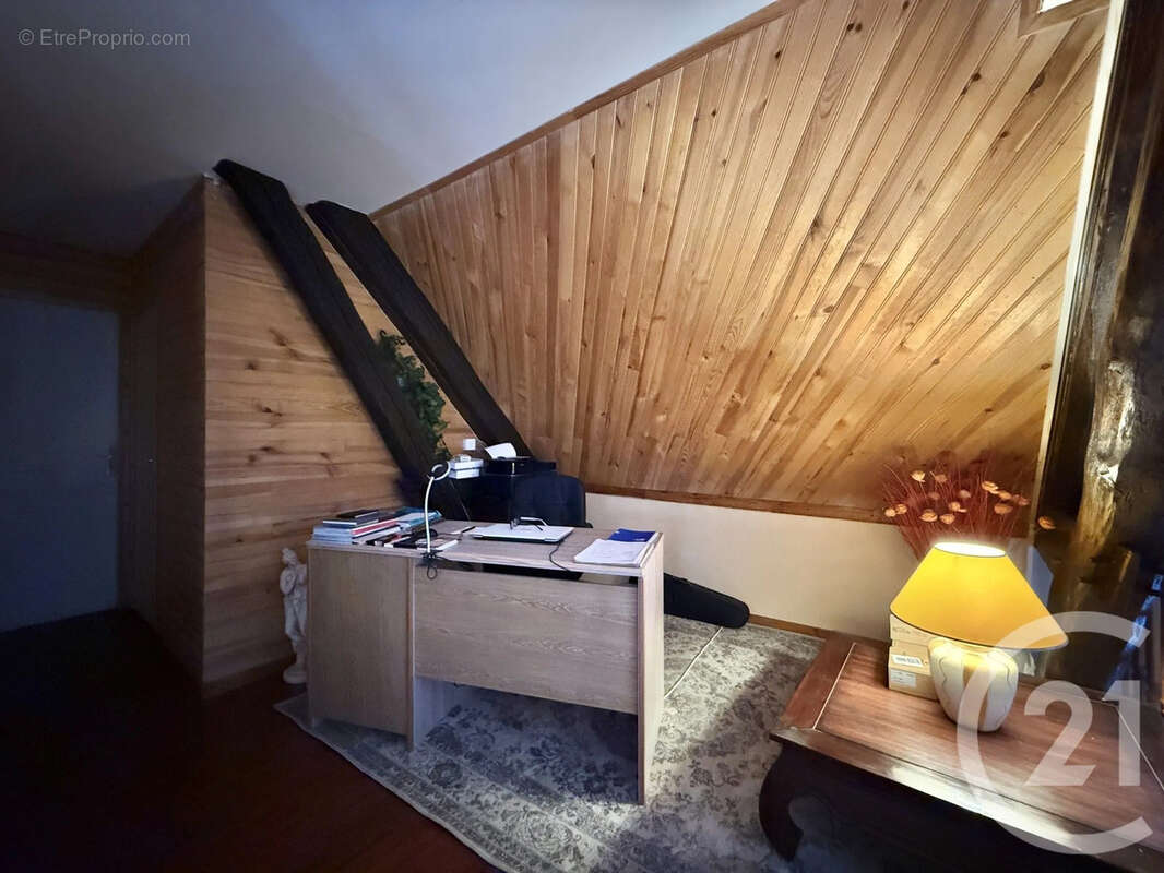 Maison à VILLENEUVE-SUR-ALLIER