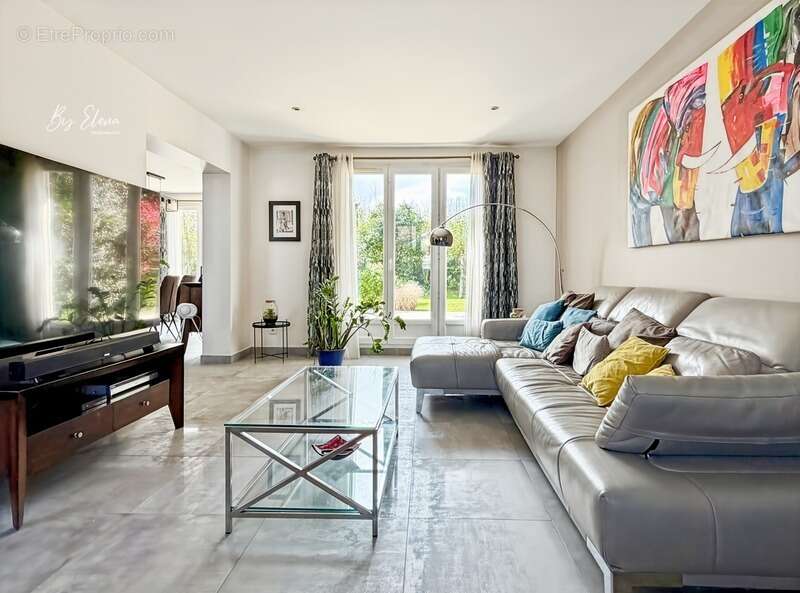 Maison à BUSSY-SAINT-GEORGES