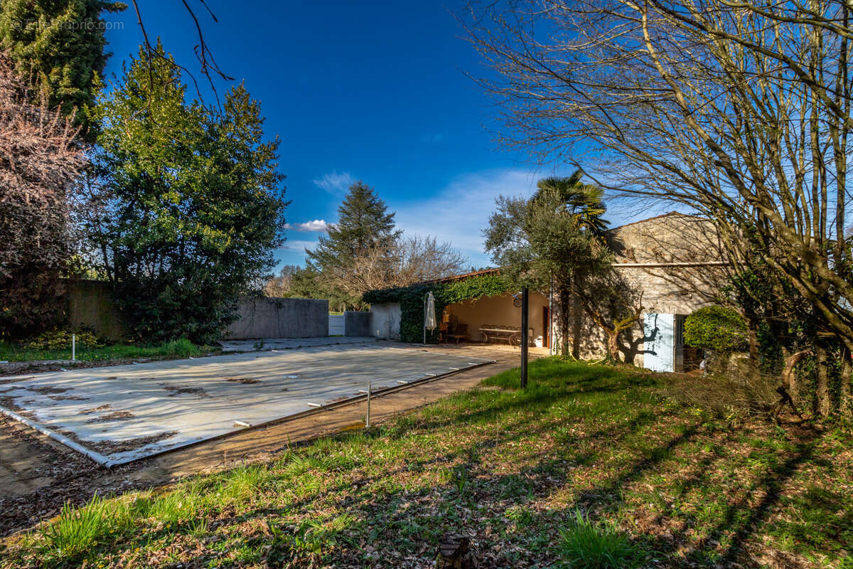 Maison à SAUJON