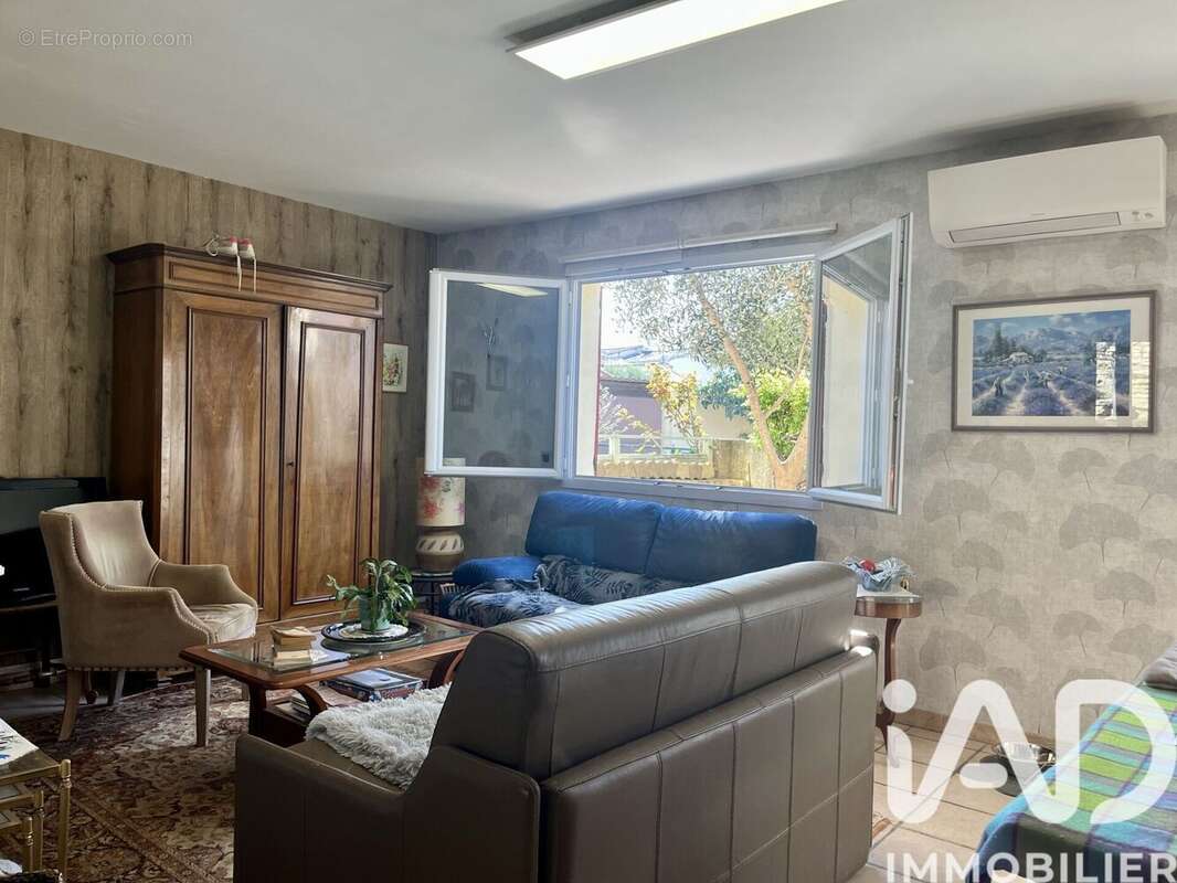 Photo 2 - Maison à LAMBESC