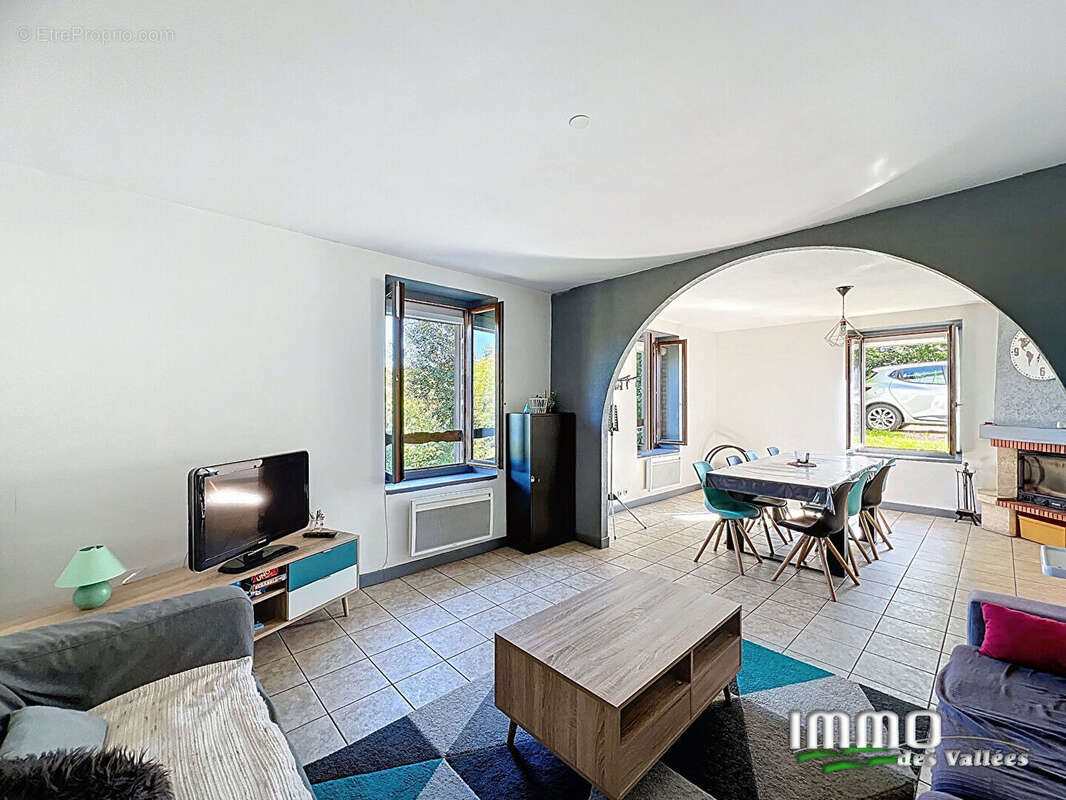 Appartement à LA BRESSE