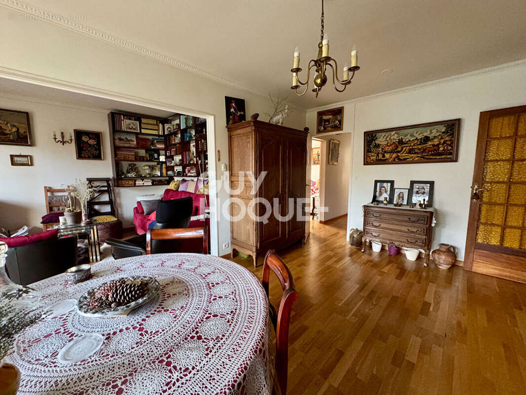 Appartement à ATHIS-MONS