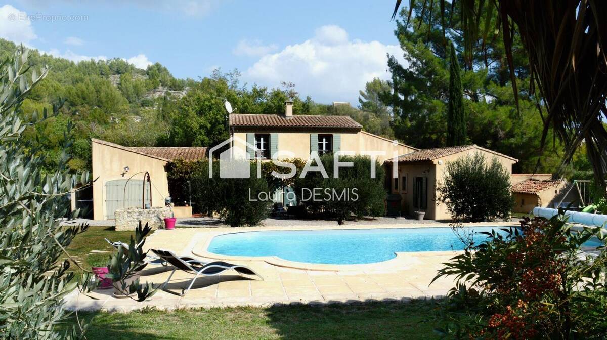 Photo 1 - Maison à ROQUEVAIRE