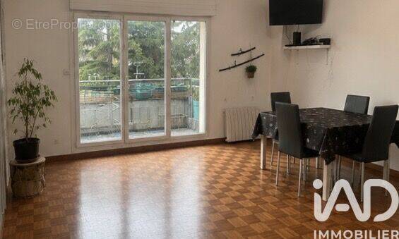 Photo 1 - Appartement à CORBEIL-ESSONNES